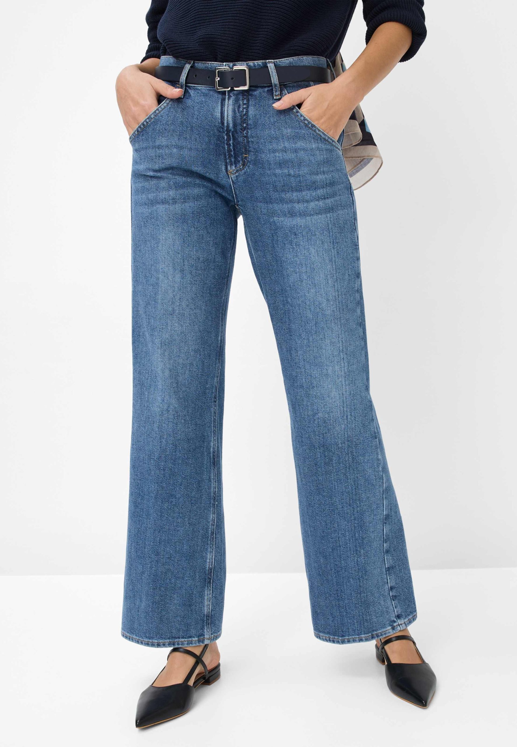 brax-jeans-658onp-1.jpg brax jeans – Bild 1