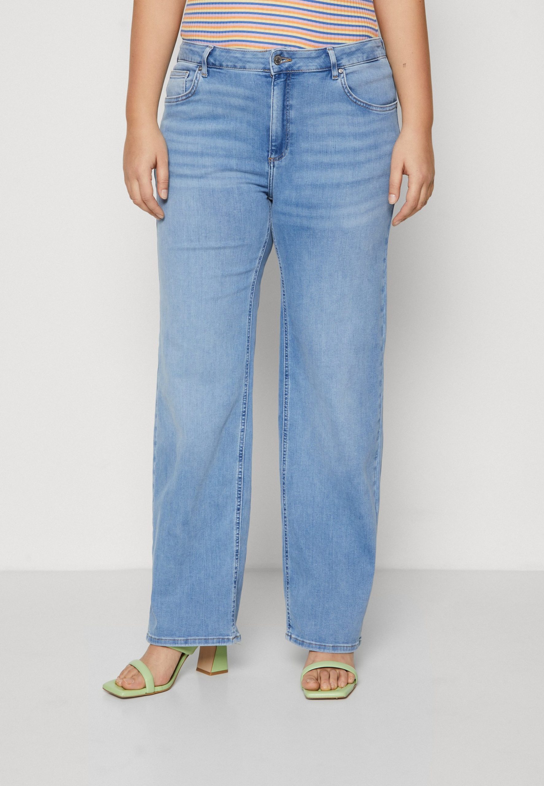 only-carmakoma-jeans-407era-1.jpg only carmakoma jeans – Bild 1