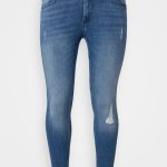 only carmakoma jeans