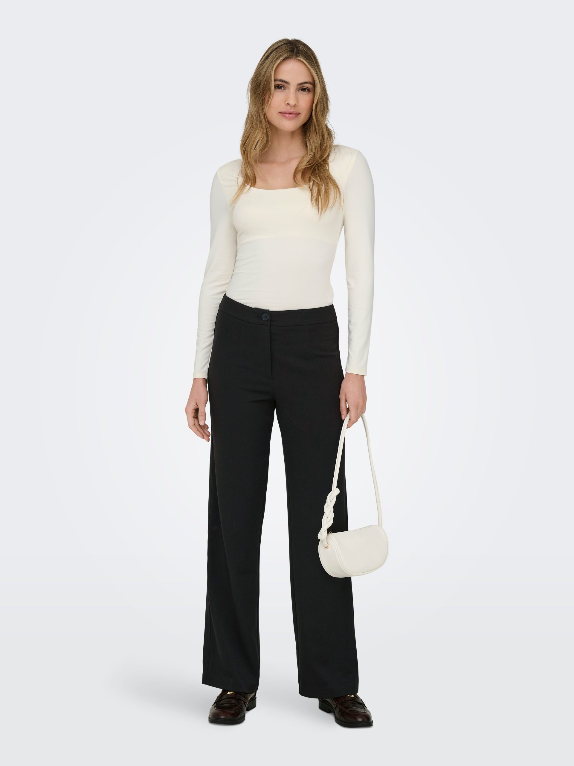 only-hosen-332rbd-1.jpg only hosen – Bild 1