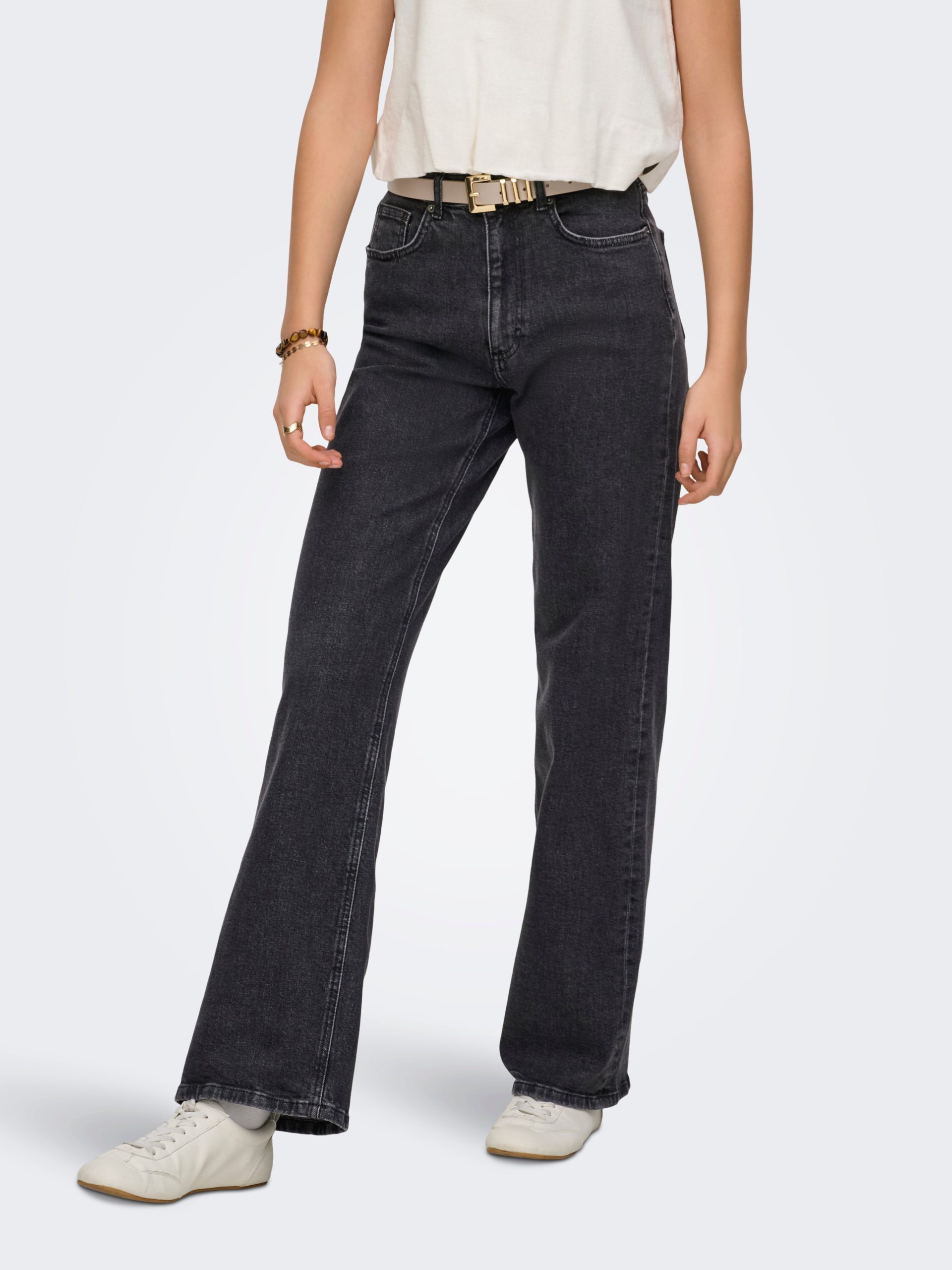 only-jeans-631zug-1.jpg only jeans – Bild 1
