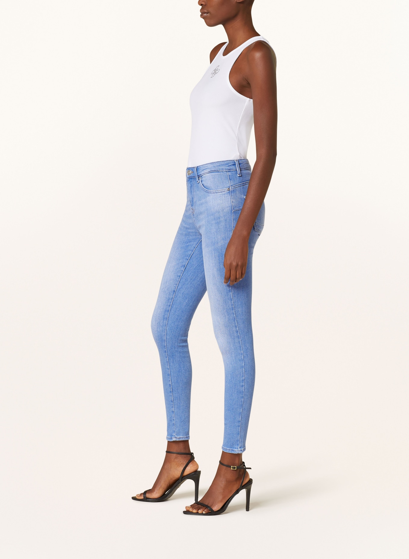 only-jeanshosen-941bpx-1.jpg only jeanshosen – Bild 1